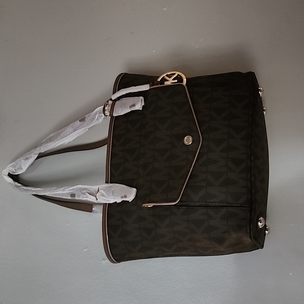 Michael kors tote